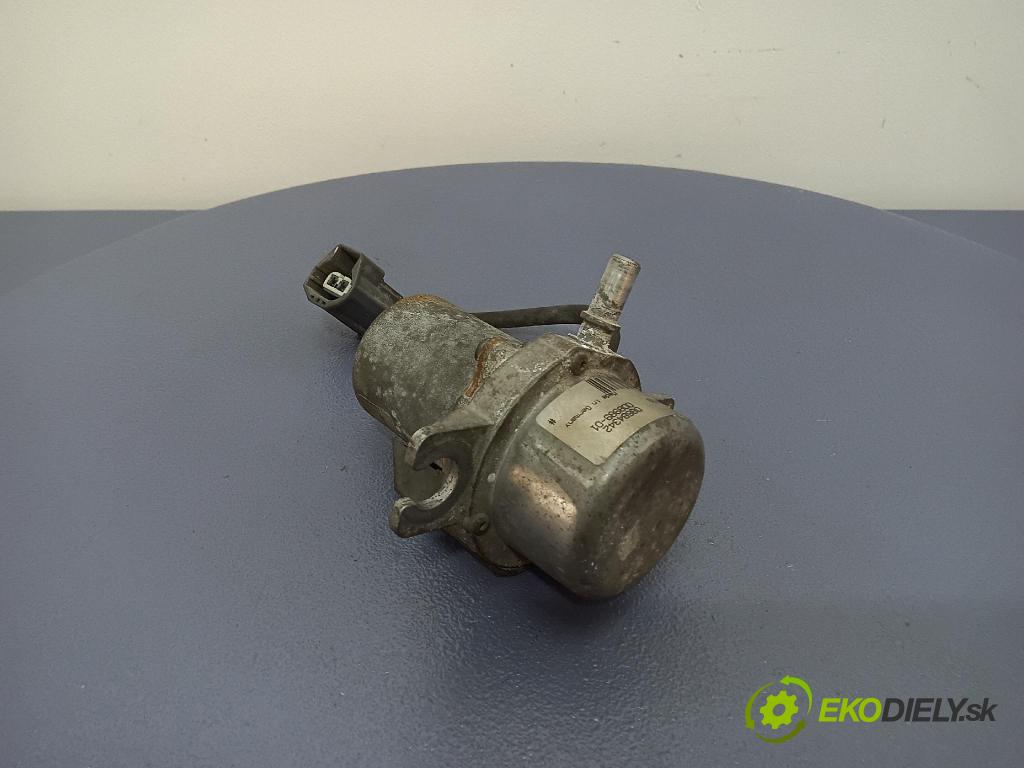 Volvo V50 2004 čerpadlo vakuová 08684342