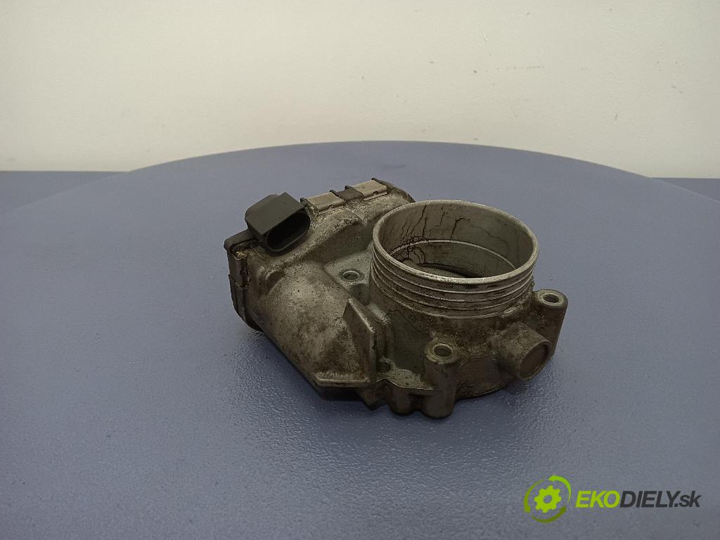 Volvo V50 2004 klapka 8687927