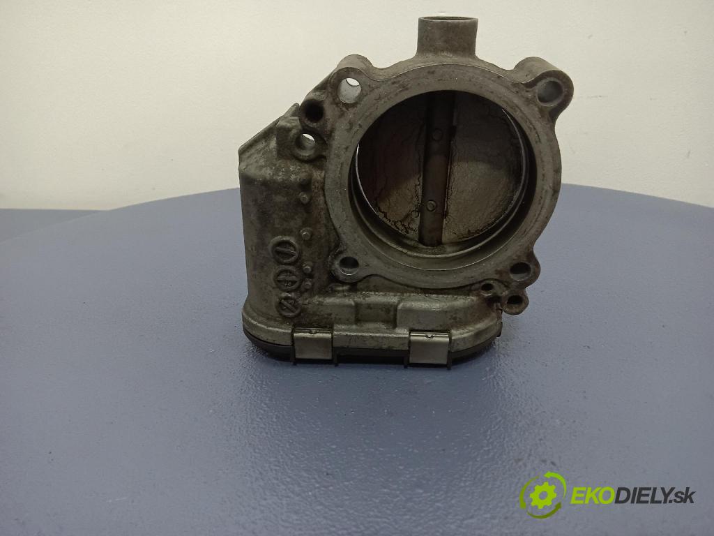 Volvo V50 2004 klapka 8687927