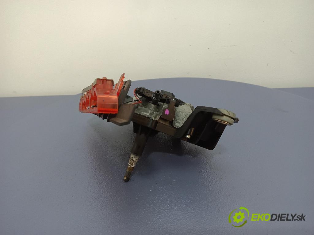 Mercedes A-klasa 2006 motor: Stierače: zad A1698201340