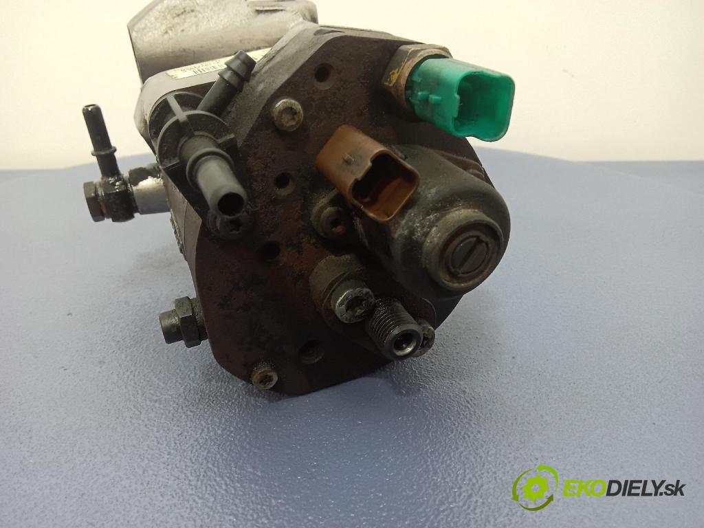 Kia Carnival 2005 čerpadlo Injekcia: 33100-4X700