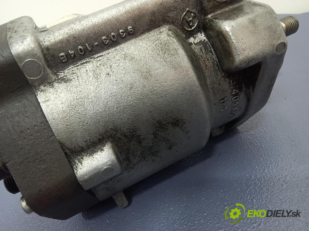 Kia Carnival 2005 čerpadlo Injekcia: 33100-4X700