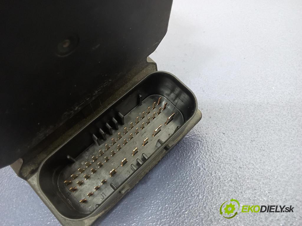 Volkswagen Polo 2008 čerpadlo ABS x 6Q0614417E