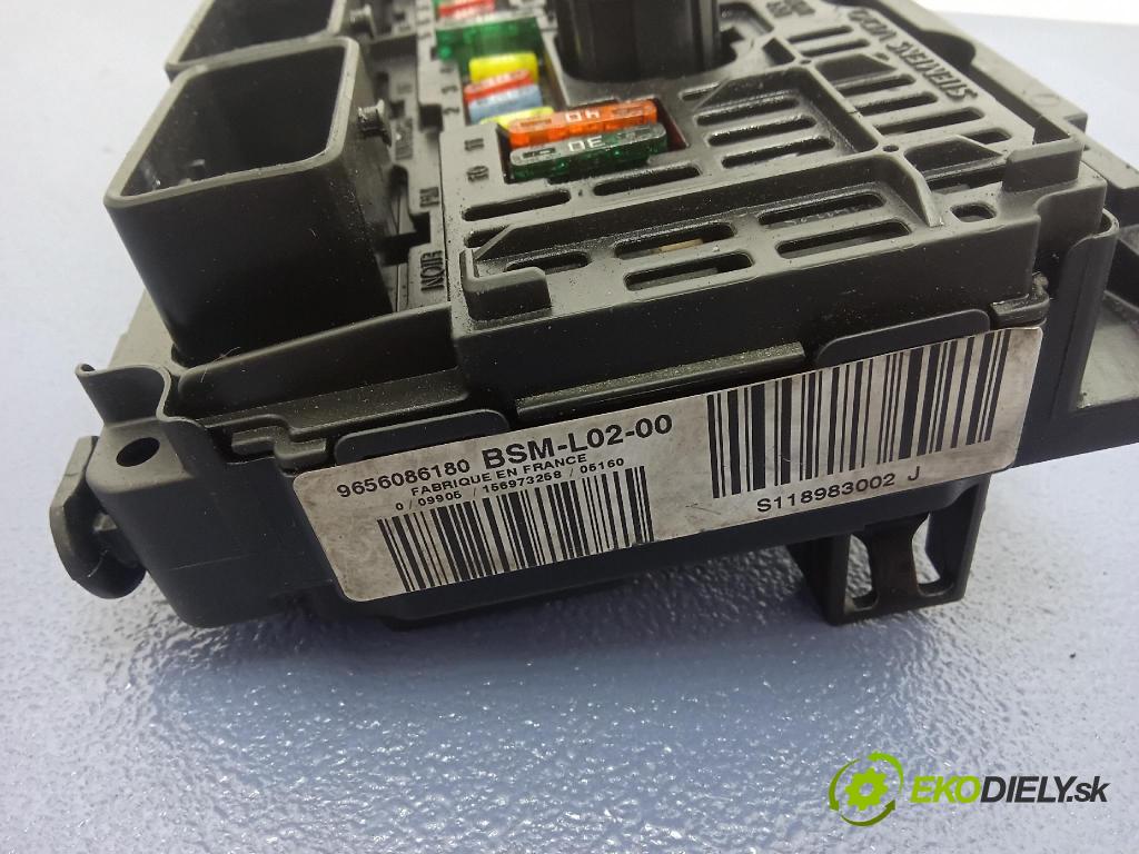 Peugeot 407 2006 skrinka Poistky: 9656086180