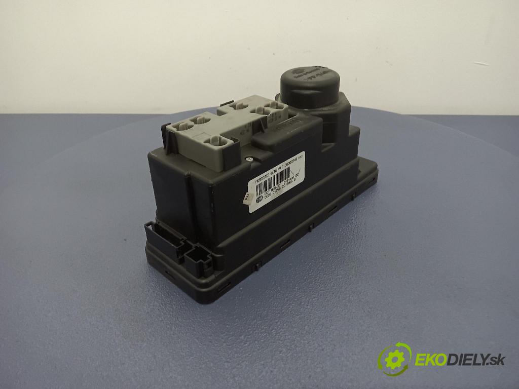 Mercedes-benz E 320 cdi 2001 pompa Centrálny: Zámok: 2108002248