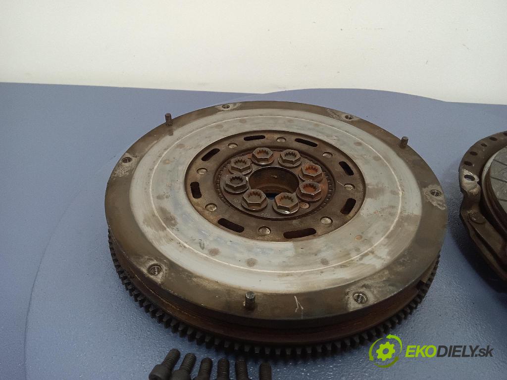 Volkswagen Lt 1997 Spojka: / koleso 074141032B