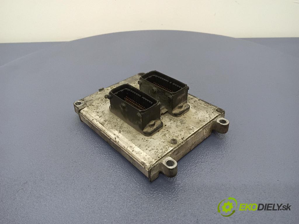 Opel Vectra 2004 riadiaca jednotka Motor: 12571663AN