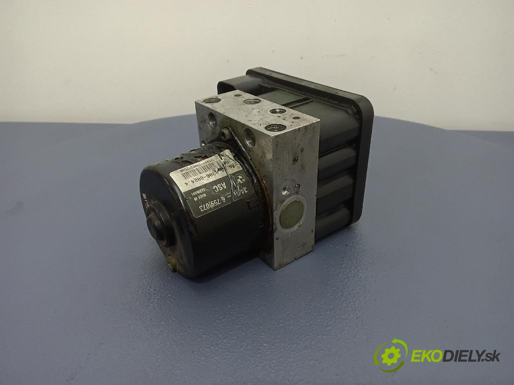 Bmw 320 2002 čerpadlo ABS x 6759075