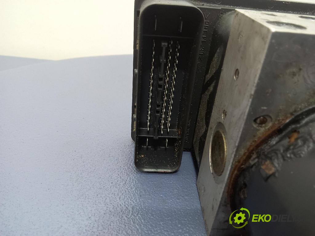 Bmw 320 2002 čerpadlo ABS x 6759075