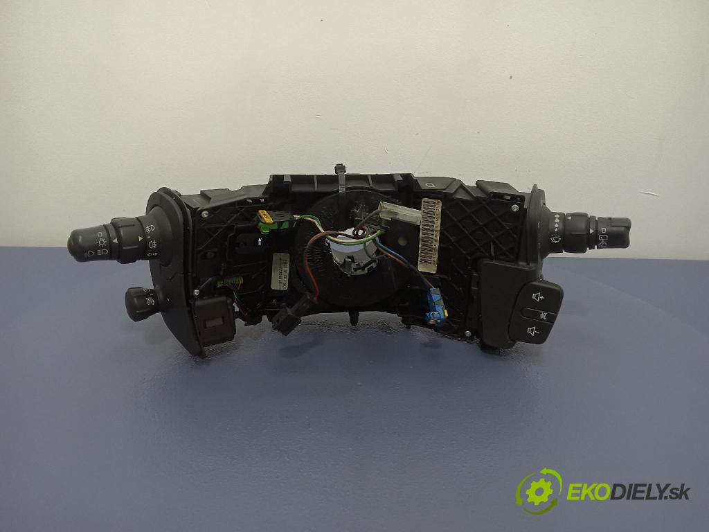 Renault Megane scenic 2005 prepínač Komplex: 8200127728