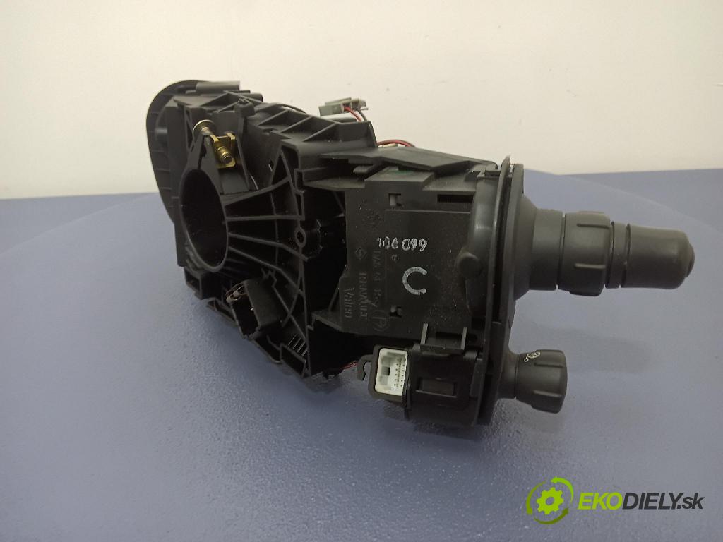 Renault Megane scenic 2005 prepínač Komplex: 8200127728