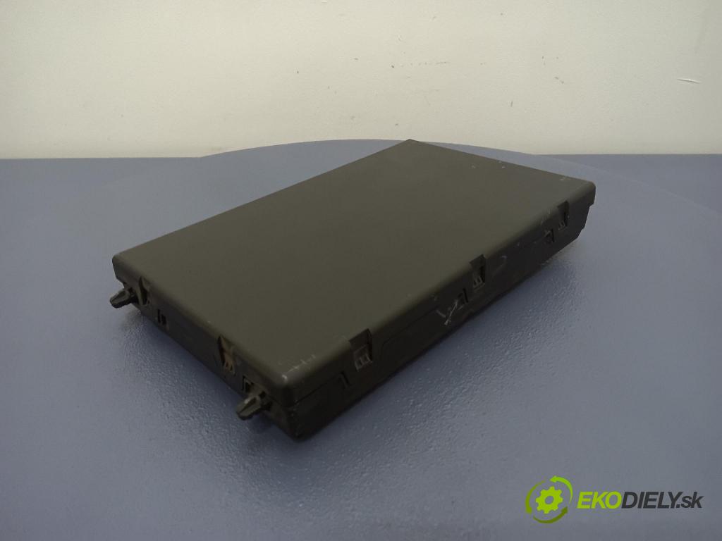 Ford Transit 2009 skrinka Poistky: 8C1T-14A073-CF
