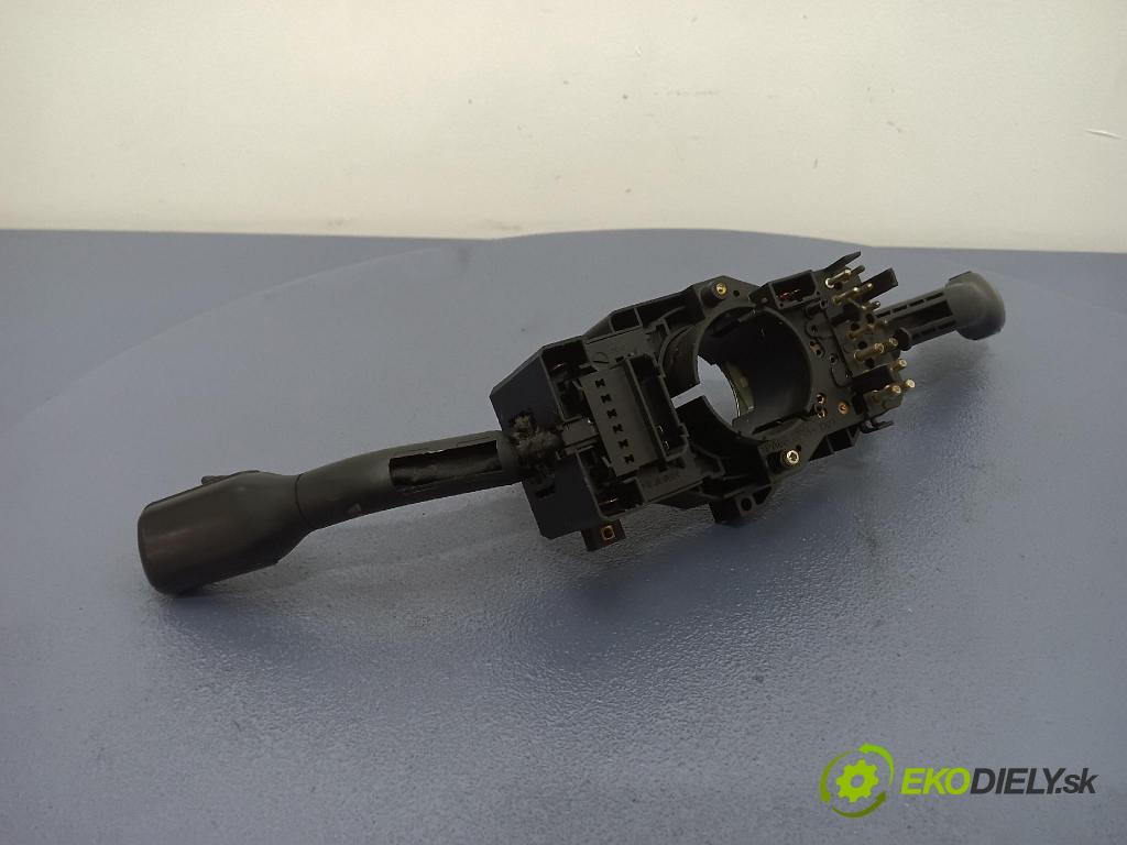 Audi A4 1.9 tdi 2000 prepínač Komplex: 4D0953513D