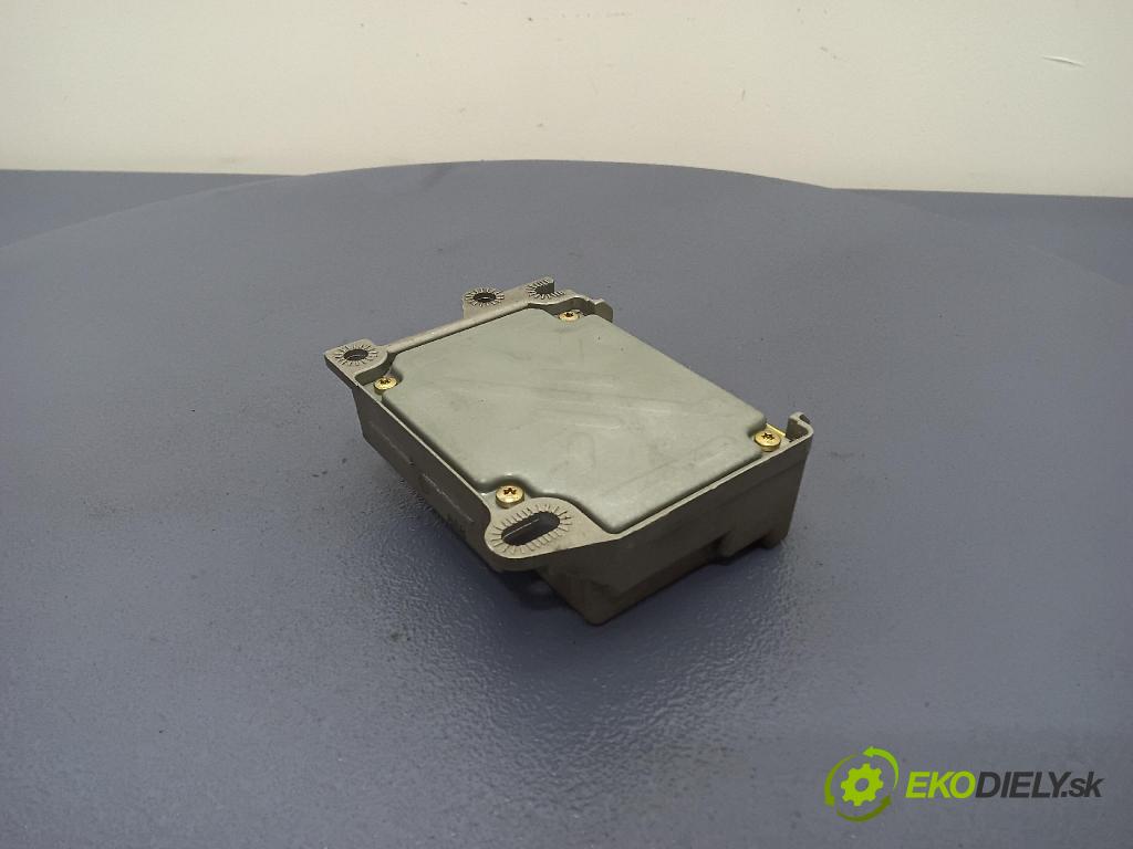Audi A4 1.9 tdi 2000 riadiaca jednotka SRS x 0285001276