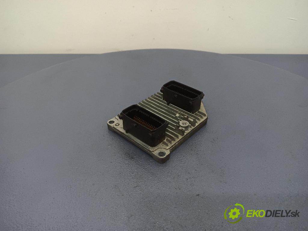 Opel Vectra 2002 riadiaca jednotka Motor: 09179499