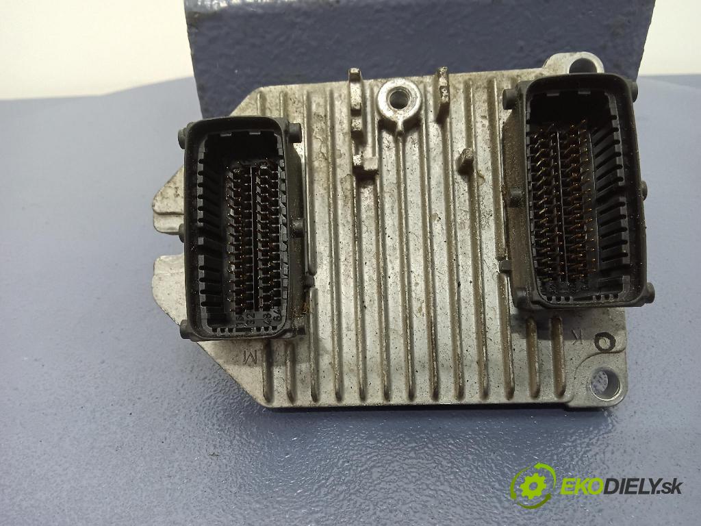 Opel Vectra 2002 riadiaca jednotka Motor: 09179499