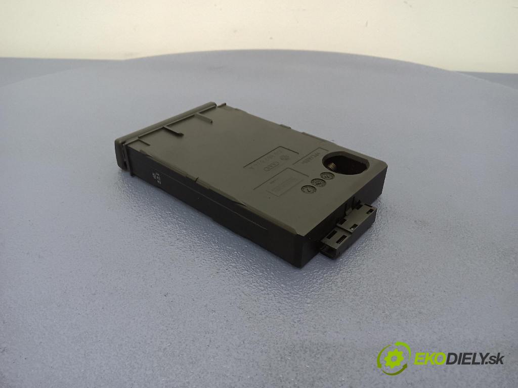 Audi A4 2000 kastlík 8D0862534A