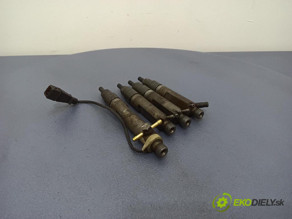 Audi A4 2000 vstrek 028130202H