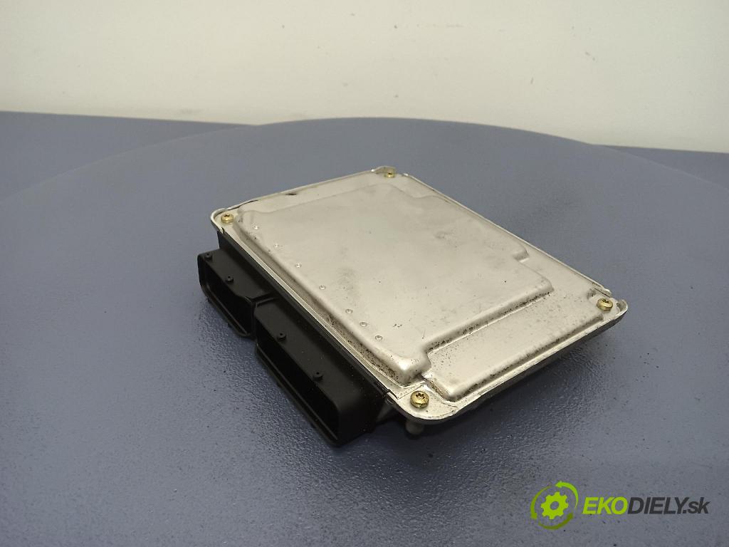 Audi A4 2000 riadiaca jednotka Motor: 038906012AJ