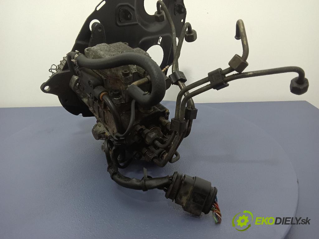 Audi A4 2000 čerpadlo Injekcia: 028130147M