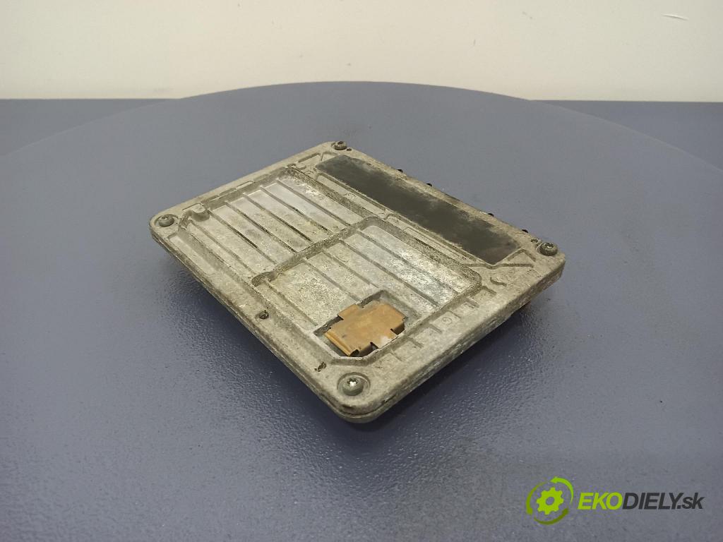 Seat Leon 2000 riadiaca jednotka Motor: 06A906019BR