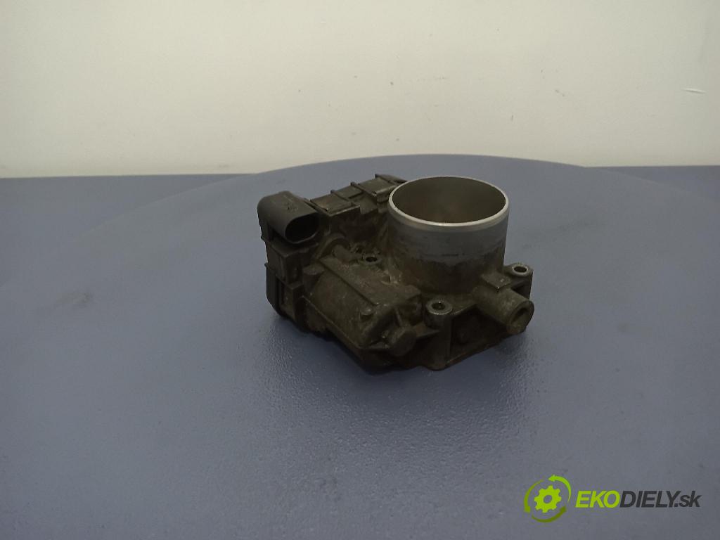 Vw Passat 2005 klapka 03C133062A