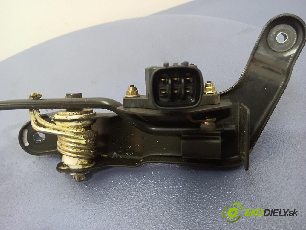 Toyota Rav4 2004 pedal Plyn: 89281-33010