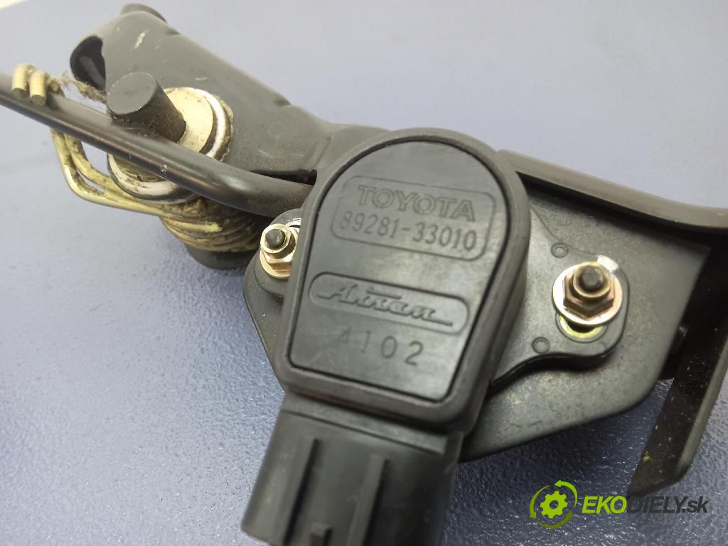Toyota Rav4 2004 pedal Plyn: 89281-33010