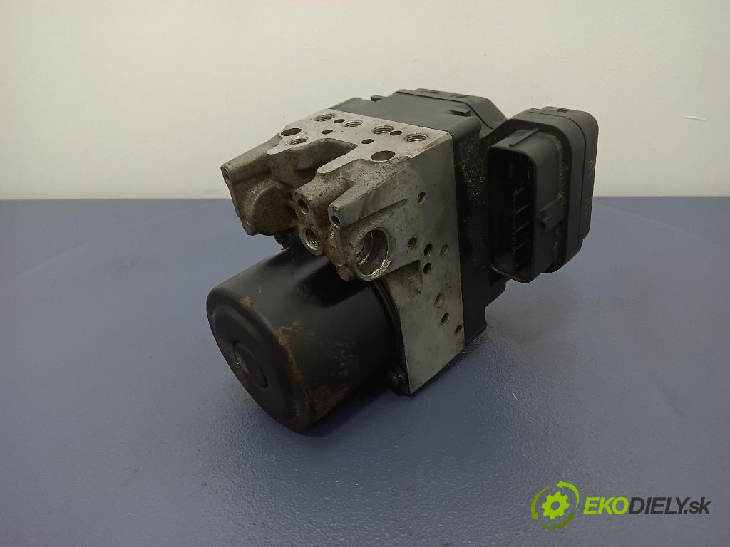 Toyota Rav4 2004 čerpadlo ABS x 44540-42040