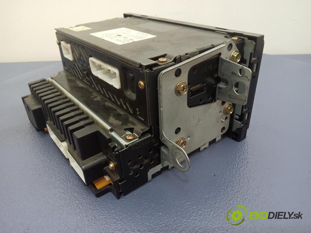 Toyota Rav4 2004 Radio I Navigácia: 86120-42130
