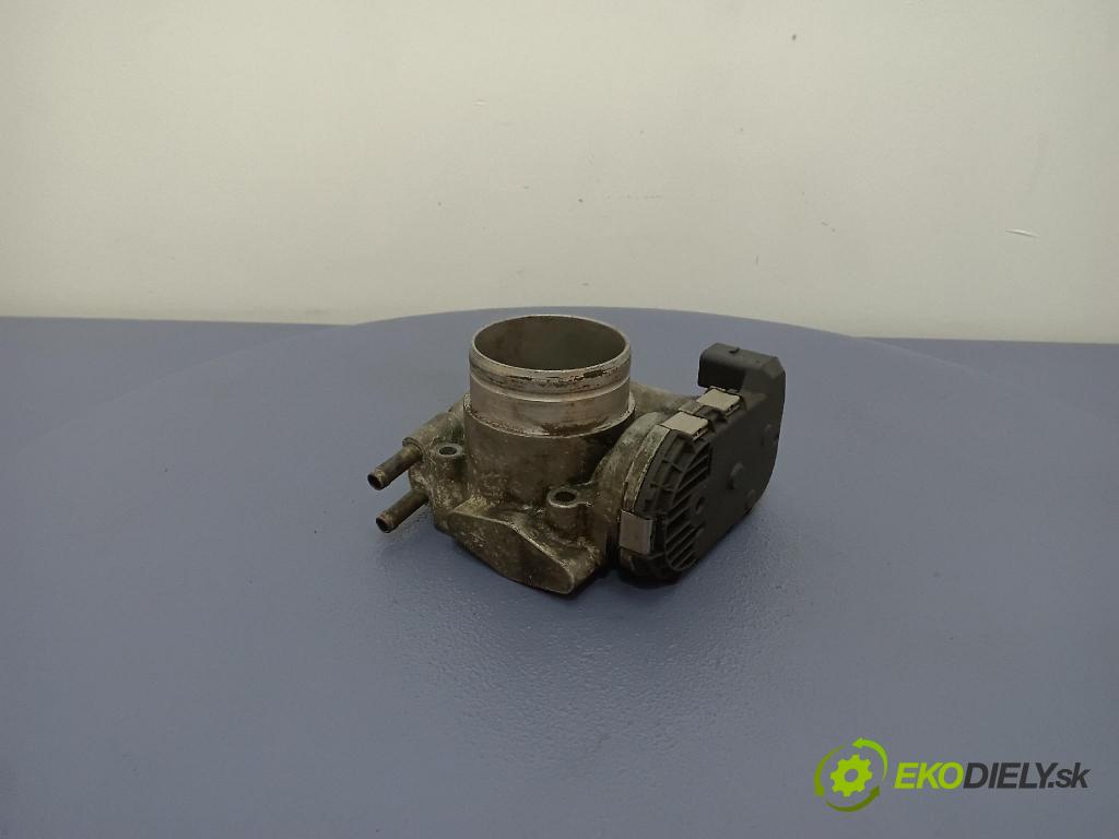Volkswagen Passat 1999 klapka 06B133062E