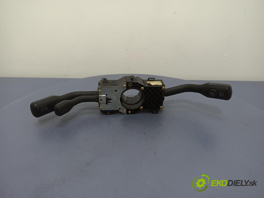 Audi A4 1997 prepínač Komplex: 4D0953513A