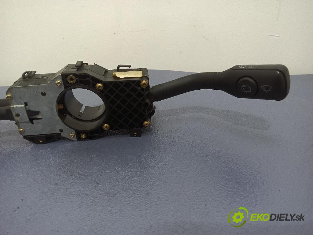 Audi A4 1997 prepínač Komplex: 4D0953513A
