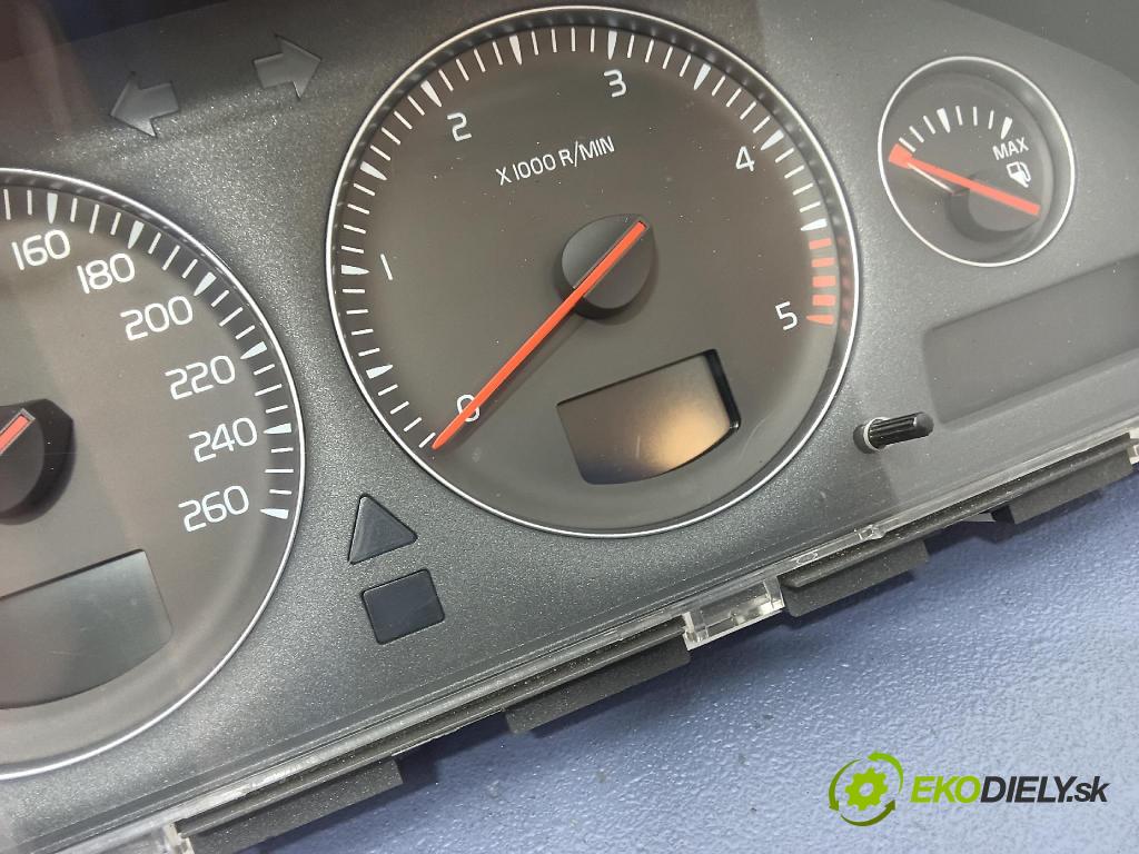 Volvo V70 2006 prístrojovka/ budíky 30746102