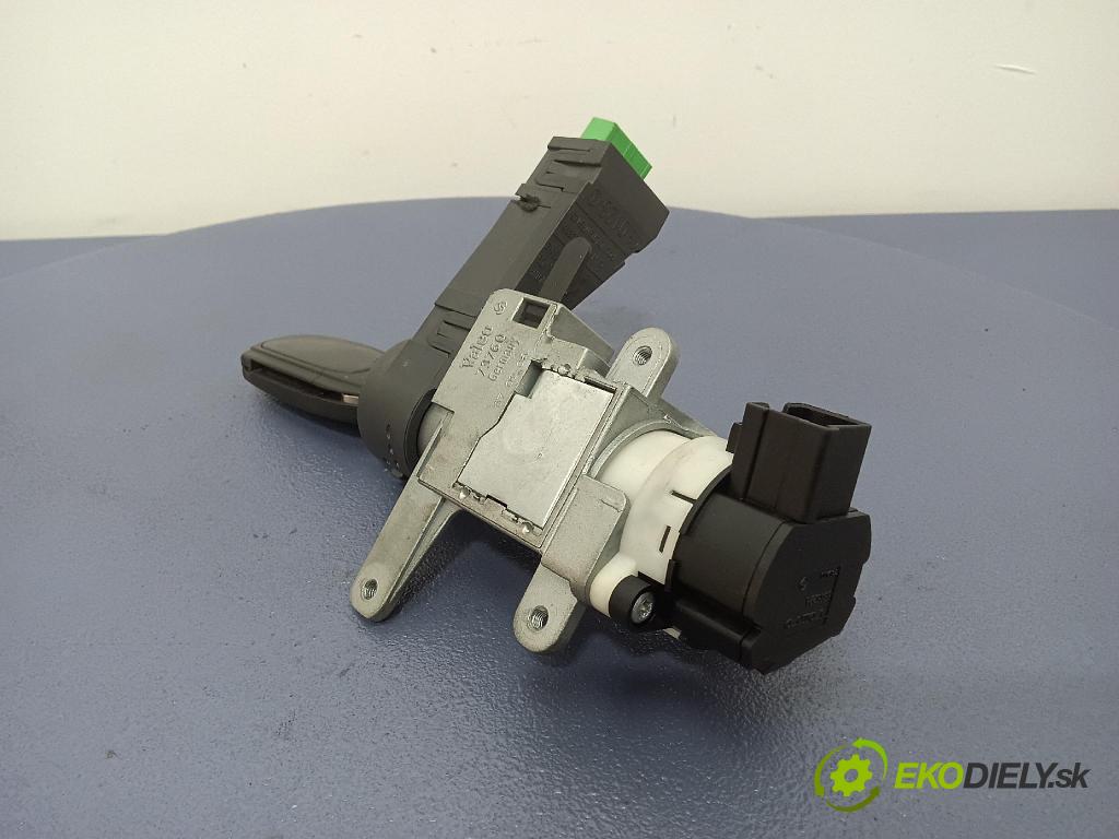 Volvo V70 2006 Spínač zapaľovania: 8626324