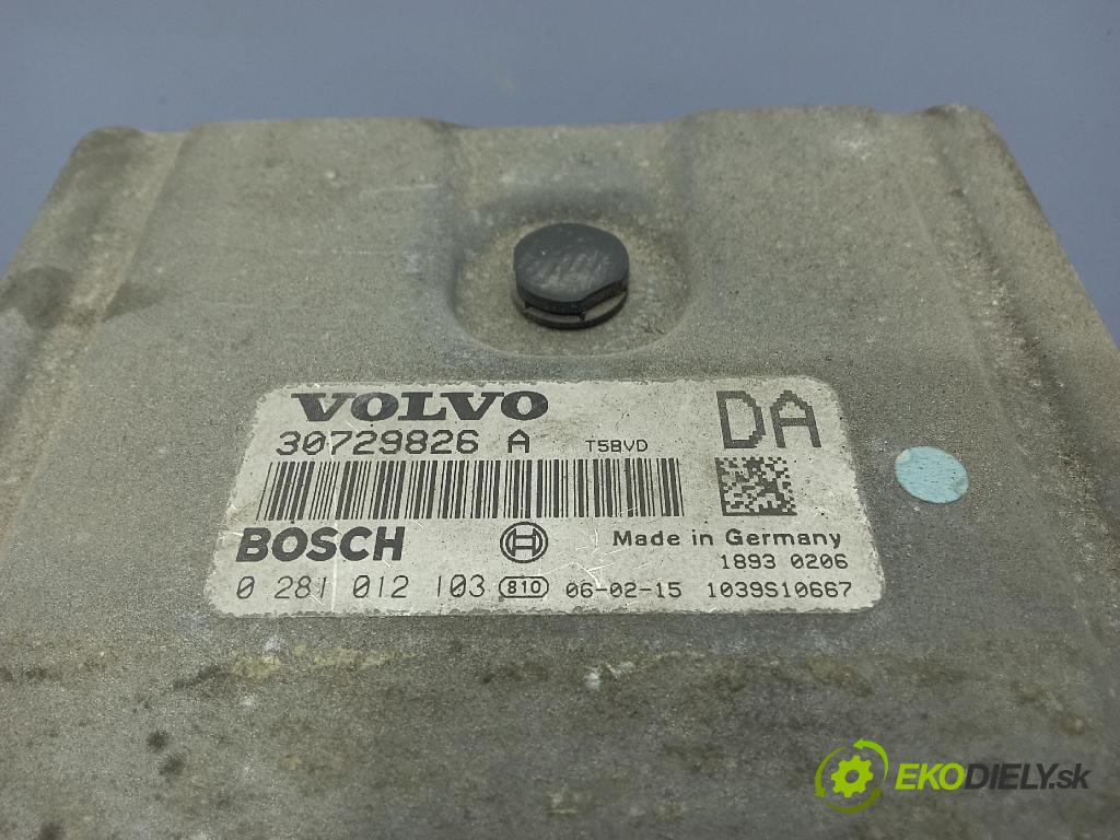 Volvo V70 2006 riadiaca jednotka Motor: 30729826A