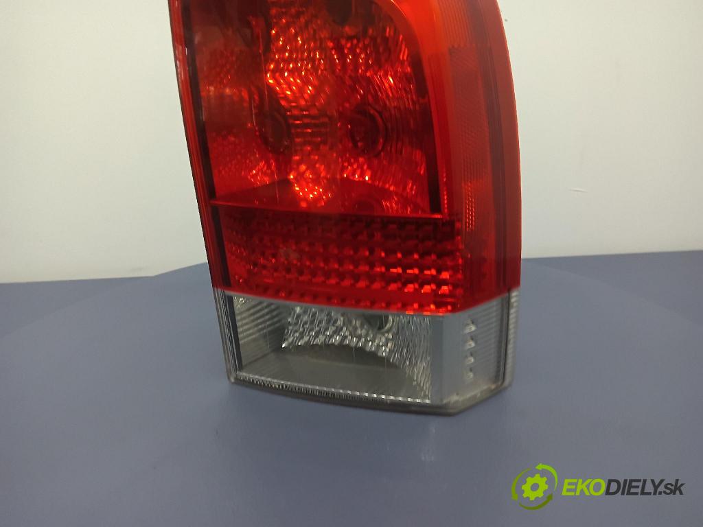 Volvo V70 2006 svetlo / reflektor zad Prava: Vonkajsia: 161038