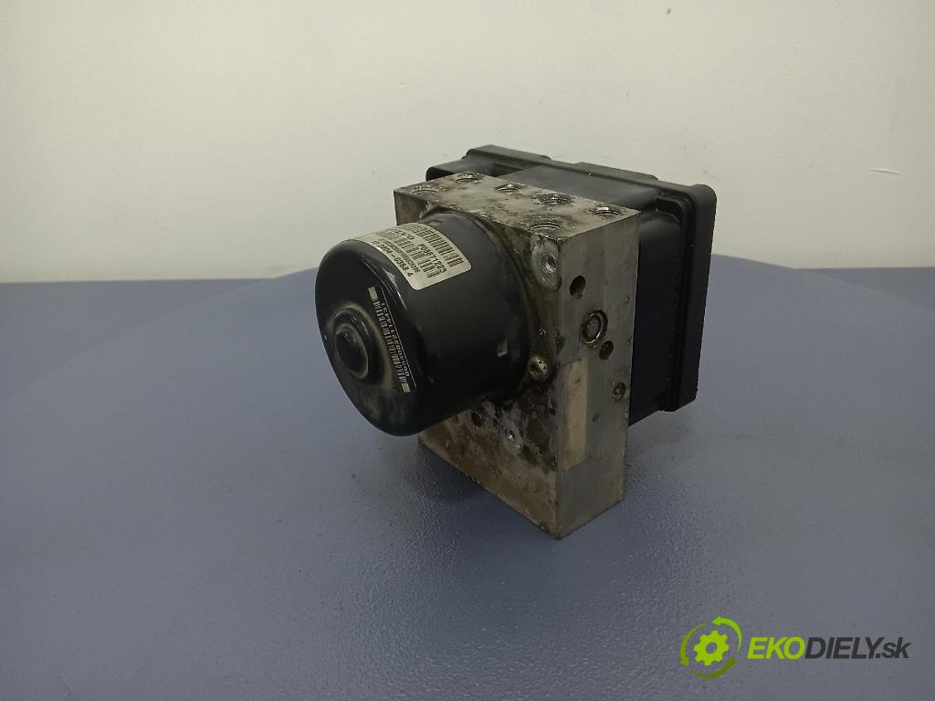 Volvo V70 2003 čerpadlo ABS x 8671224