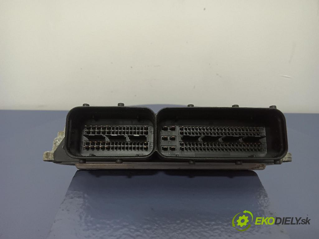 Vw Golf 2007 riadiaca jednotka Motor: 03C906032E