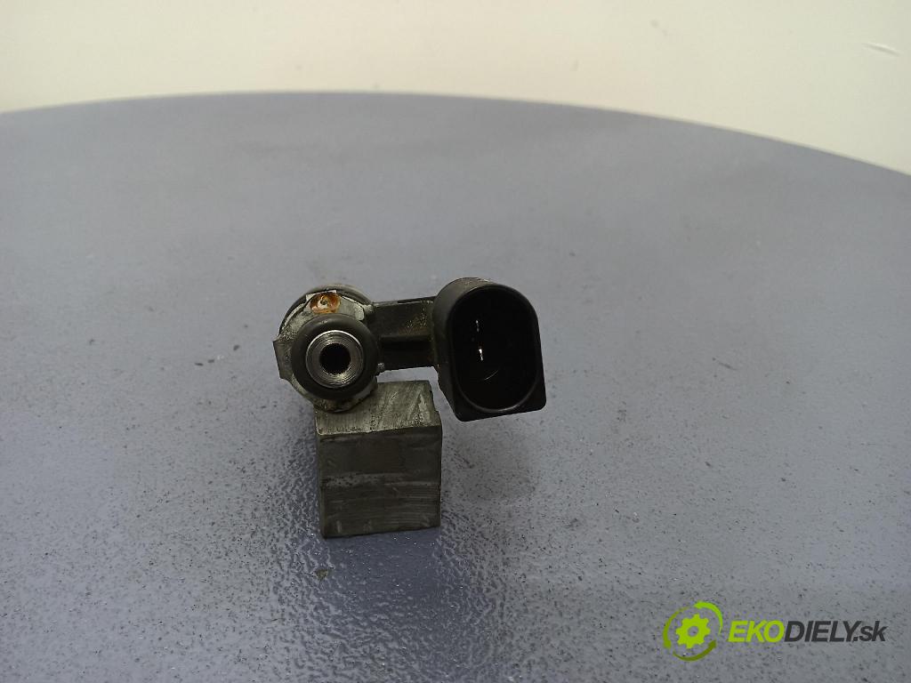 Vw Golf 2007 vstrek 03C906036E