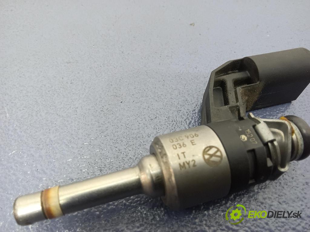 Vw Golf 2007 vstrek 03C906036E