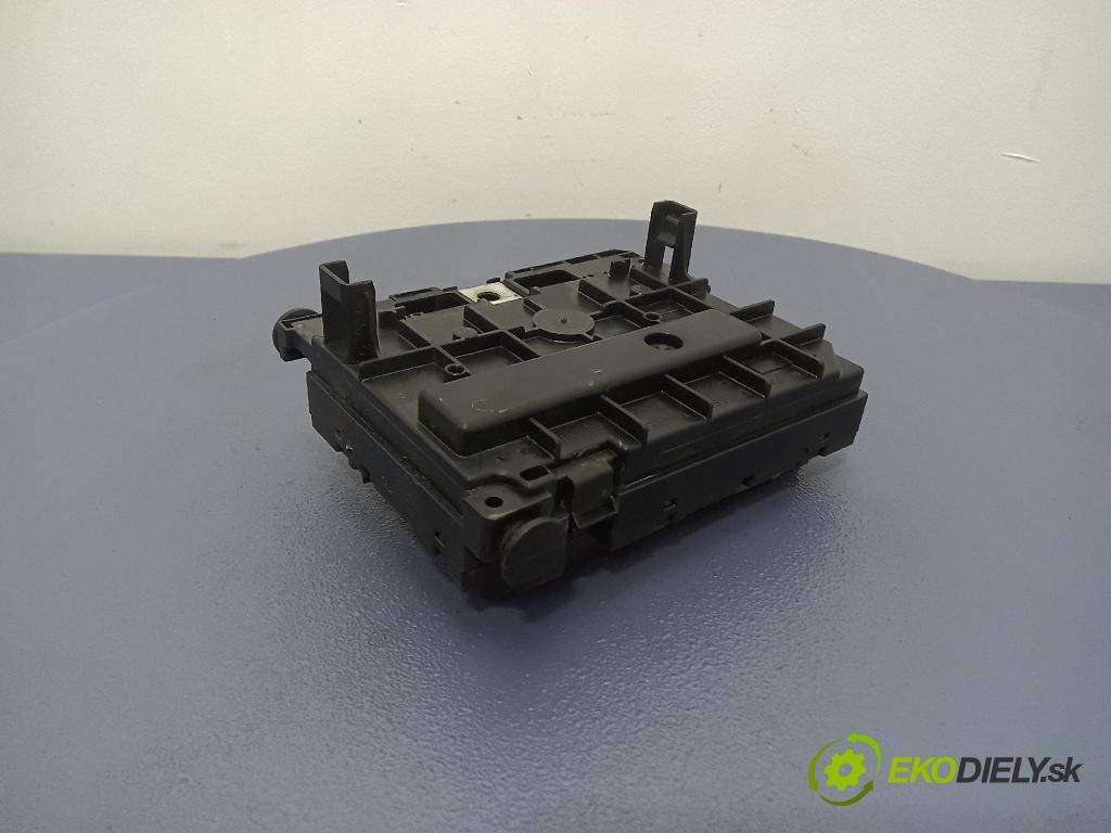 Peugeot 307 2005 skrinka Poistky: 9659741880