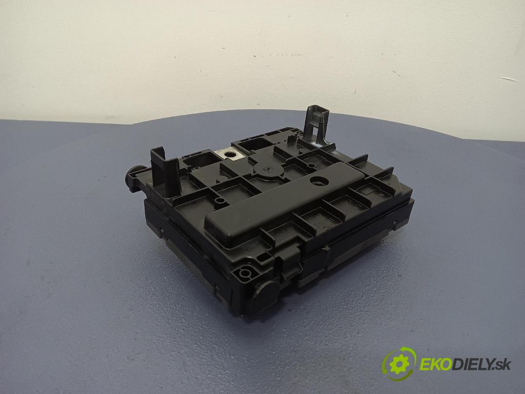 Citroen C5 2011 skrinka Poistky: 9675877980