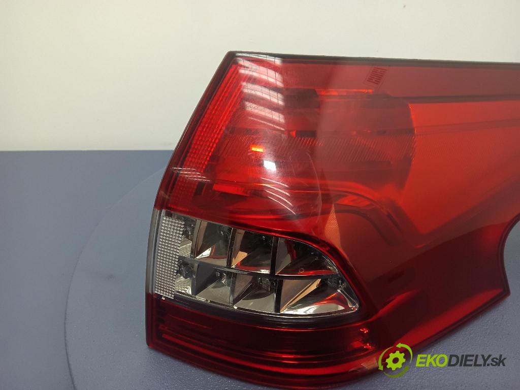 Citroen C5 2011 svetlo / reflektor zad Prava: Vonkajsia: X8X-13404-AX