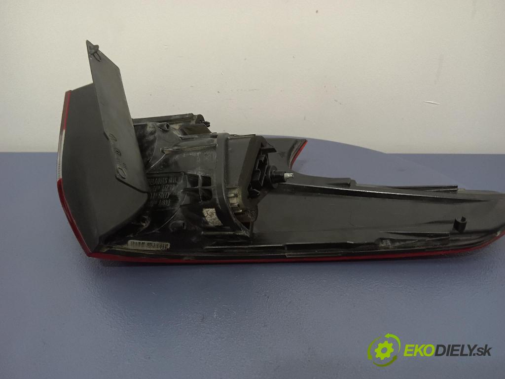 Citroen C5 2011 svetlo / reflektor zad Prava: Vonkajsia: X8X-13404-AX