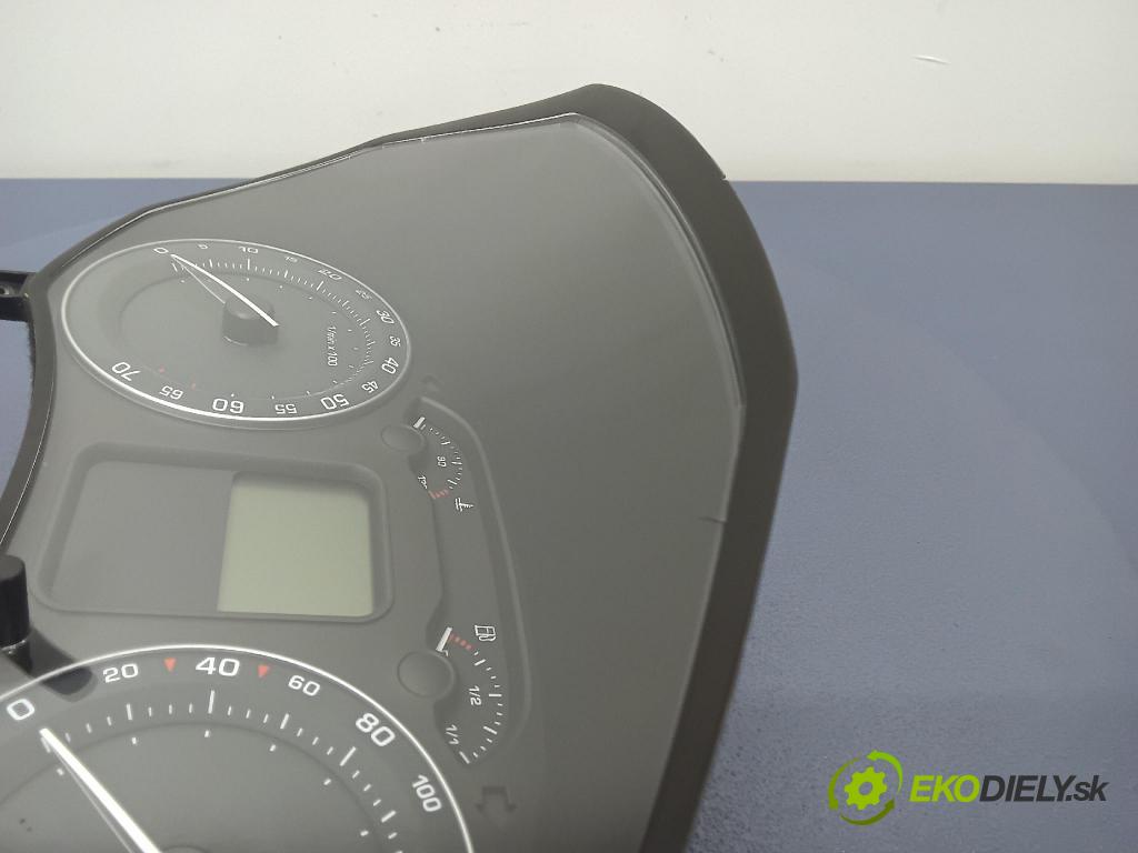 Skoda Octavia 2005 prístrojovka/ budíky 1Z0920810B