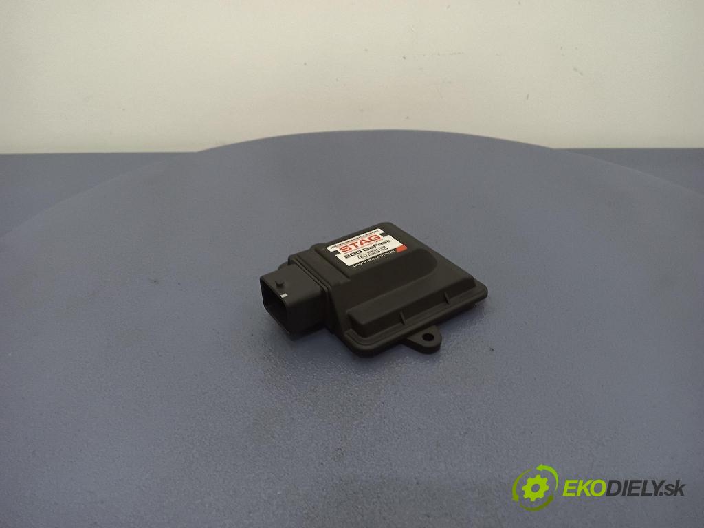 Seat Leon 2002 riadiaca jednotka 67R-017009