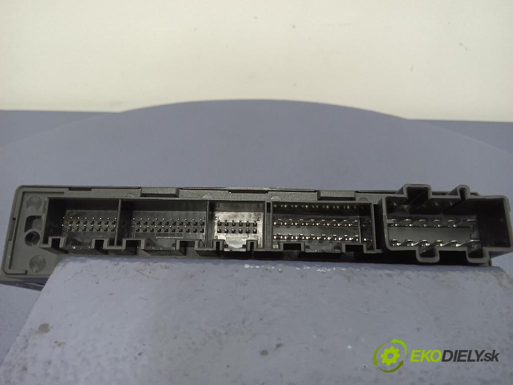 Audi A4 2005 riadiaca jednotka Komfortu 8E0959433BP