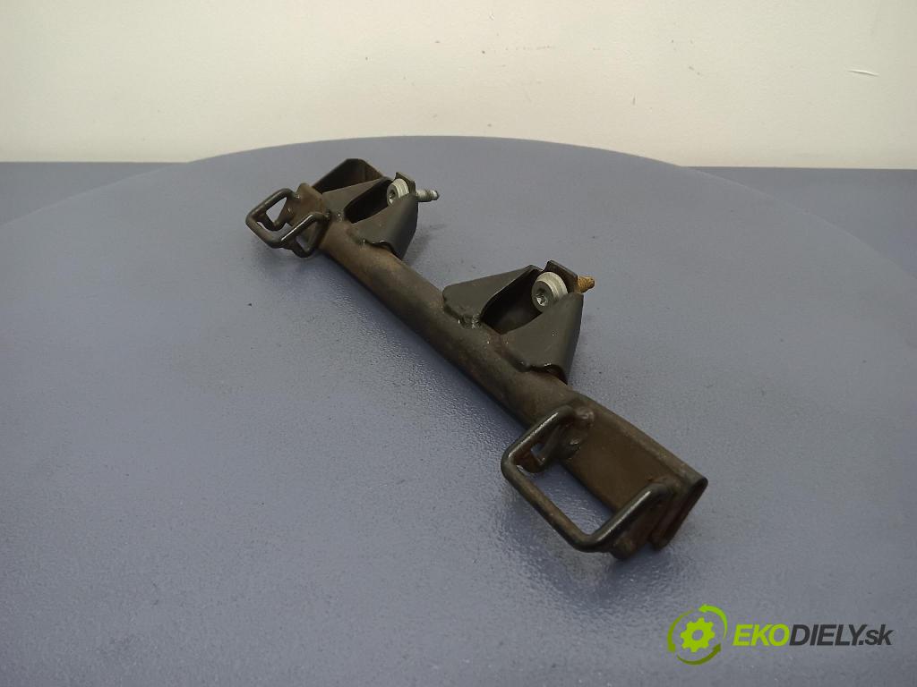 Audi A4 2005 Sedačka zadný 8E0813545B