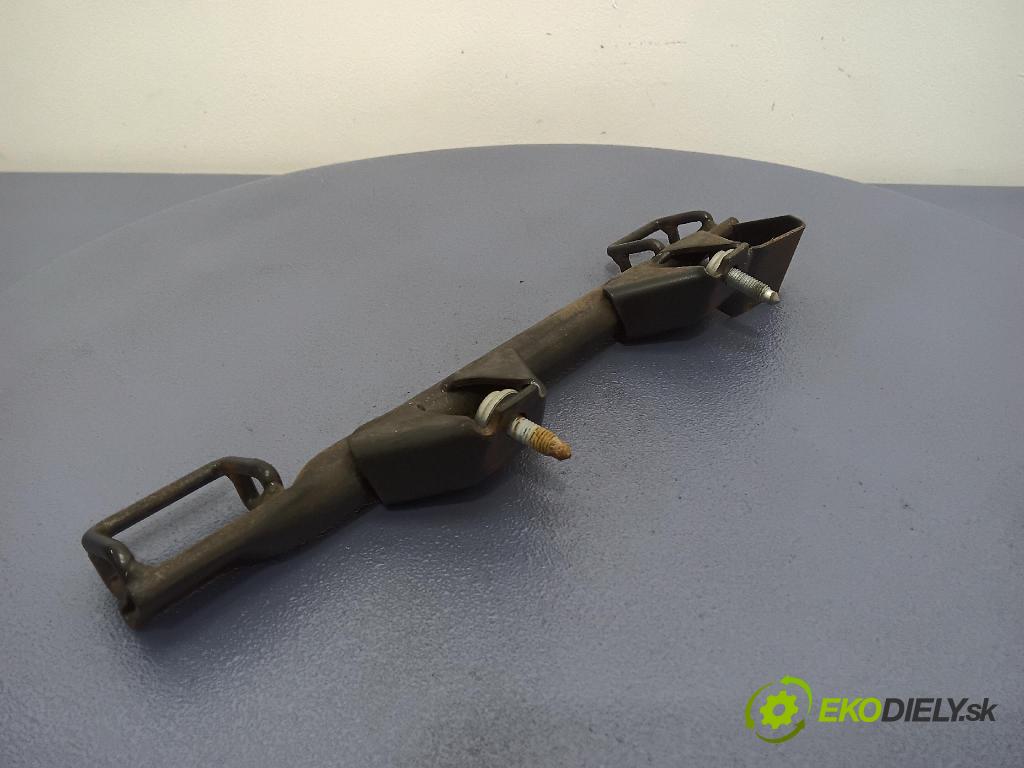 Audi A4 2005 Sedačka zadný 8E0813545B